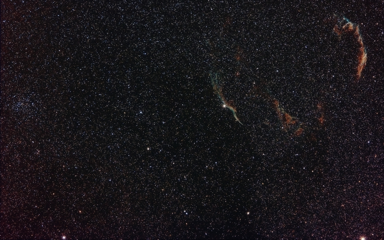 IMG_5902all1_grd2scr_GBl_NI.jpg - NGC 6995, 6960 und 6940 im Schwan; Canon EF 200 1:2.8L bei f/3.5 EOS 350D, 8 Bilder a ca. 7' (31.8.2008)
